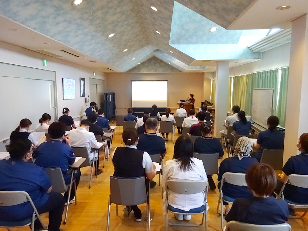「みんなで取り組む虐待防止」院内研修を実施しました